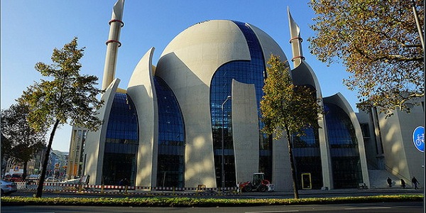 Masjid Unik Di Tengah Kota Tua Koln Jerman